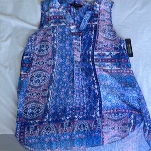 Women’s sleeveless blouse